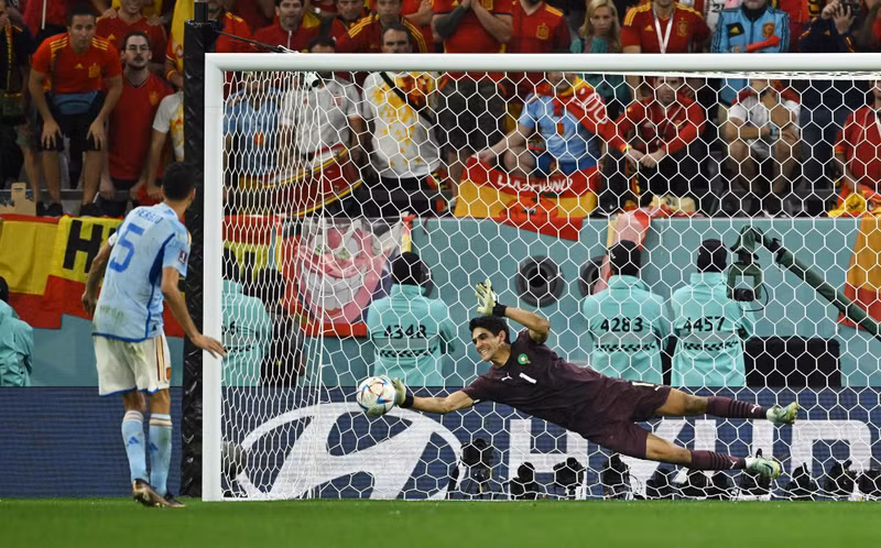 Spain's Sergio Busquets has his penalty saved during the penalty shootout. (Photo: REUTERS)