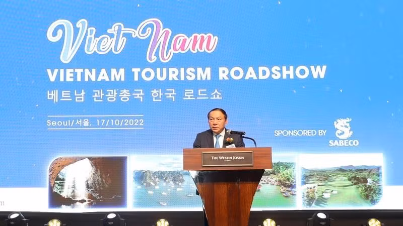 Minister of Culture, Sports and Tourism Nguyen Van Hung speaks at the event. (Photo: Ministry of Culture, Sports and Tourism)