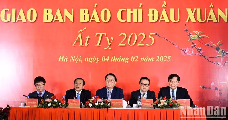 The conference was attended by Politburo member, Secretary of the PCC and Head of the PCC’s Commission for Communications, Education and Mass Mobilisation Nguyen Trong Nghia; among other delegates.