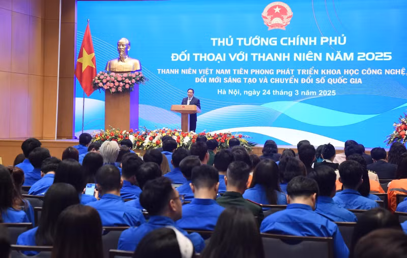 Prime Minister Pham Minh Chinh speaks at the dialogue. (Photo: NDO)