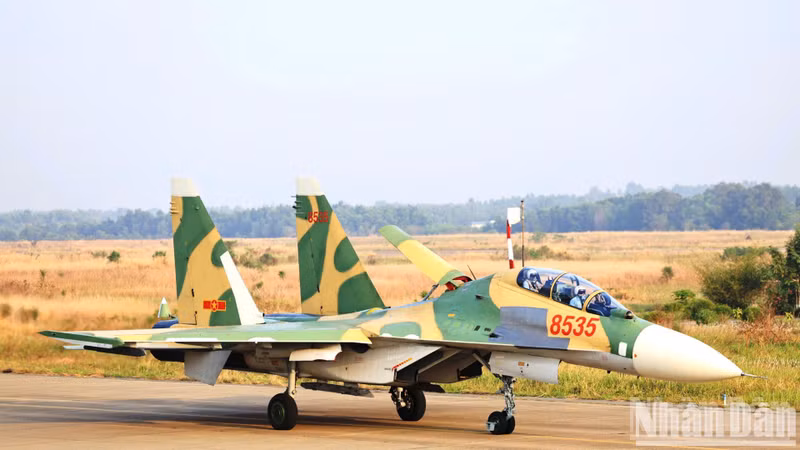 Air force units gather for training at Bien Hoa Airbase, the station of Regiment 935.