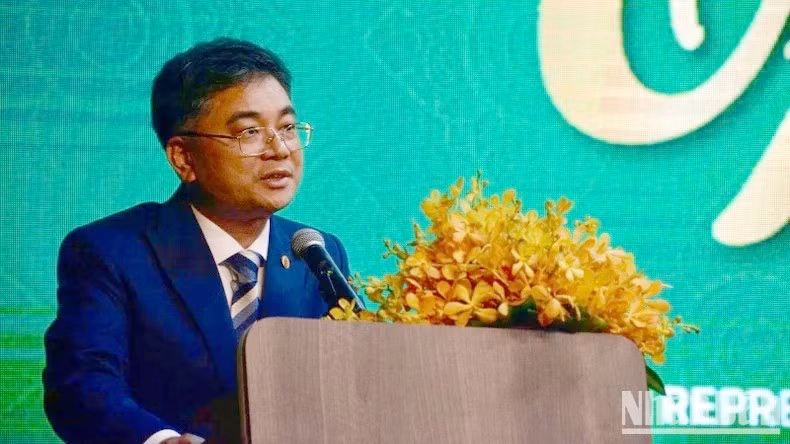 Tran Ngoc Nguyen, Chairman of the Board of Directors of PVCFC, shares insights at the event.