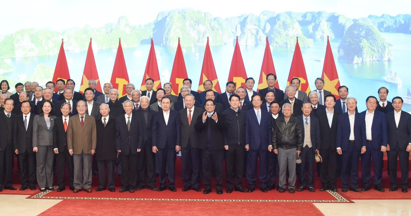 Party General Secretary To Lam, President Luong Cuong, Prime Minister Pham Minh Chinh, National Assembly Chairman Tran Thanh Man, along with other leaders and former leaders of the Party and State through various periods.