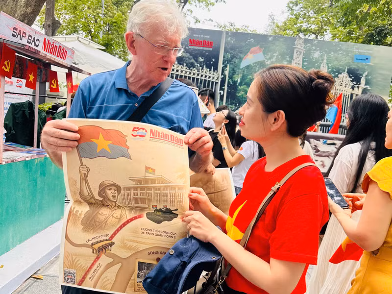 Pat, a visitors from Australia, shares about his excitement at the exhibition. 