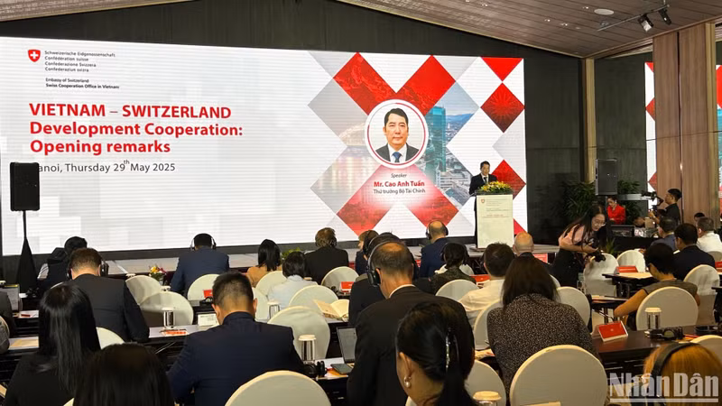 Deputy Minister Cao Anh Tuan speaks at the event. (Photo: HAI YEN)