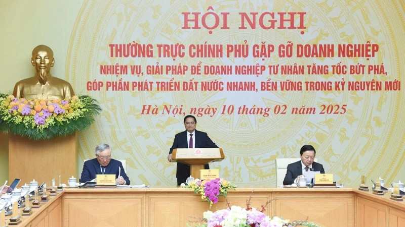 At the meeting (Photo: NDO)