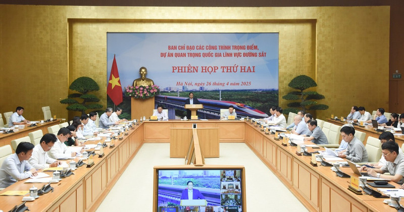 Prime Minister Pham Minh Chinh chairs second meeting of the Steering Committee for key national railway projects.