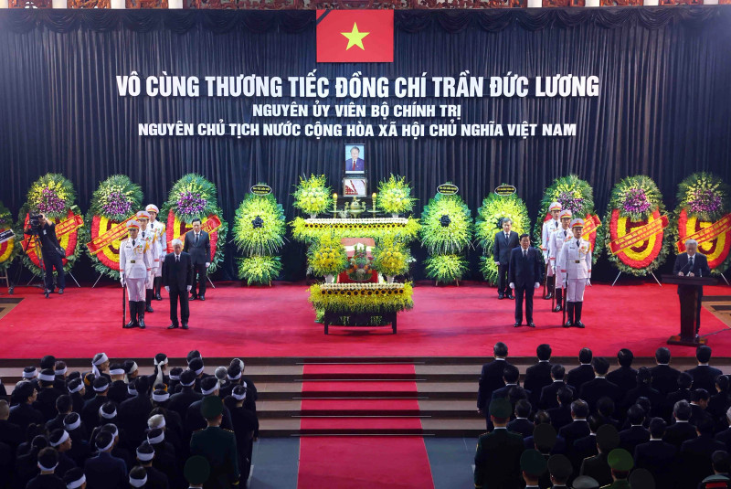 At the memorial service for former President Tran Duc Luong. (Photo: VNA)
