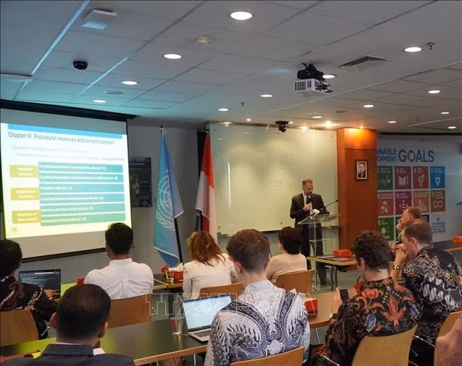 At the briefing (Photo: VNA)