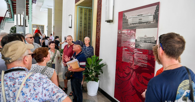 Cultural and historical tours prove particularly attractive to international tourists visiting Ho Chi Minh City. (Photo: THANH DAT)