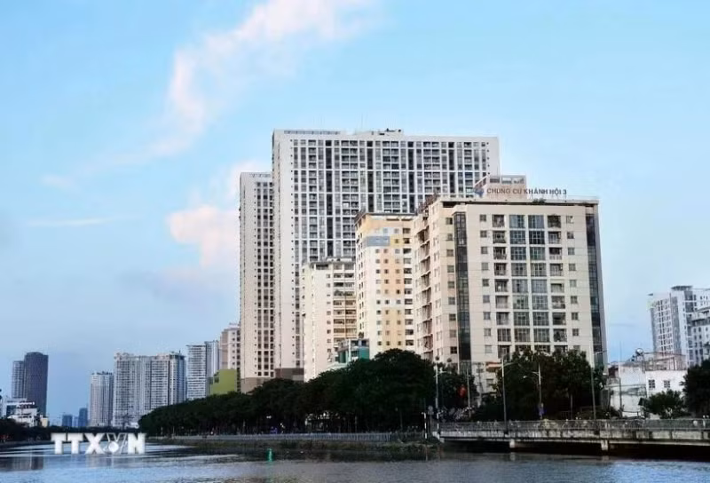 A building for low-income earners in Ho Chi Minh City's District 4. (Photo: VNA) 