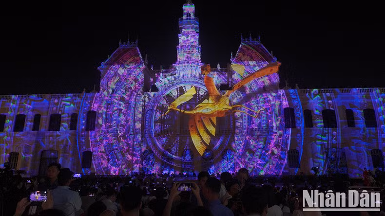 Vietnam’s official performance impresses the audience. (Photo: M.H)