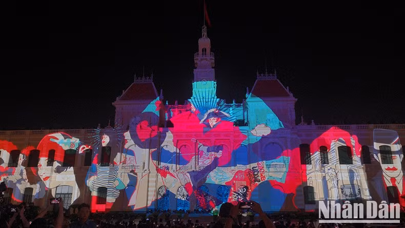 The French mapping team opens with a dazzling debut performance. (Photo: M.H.)