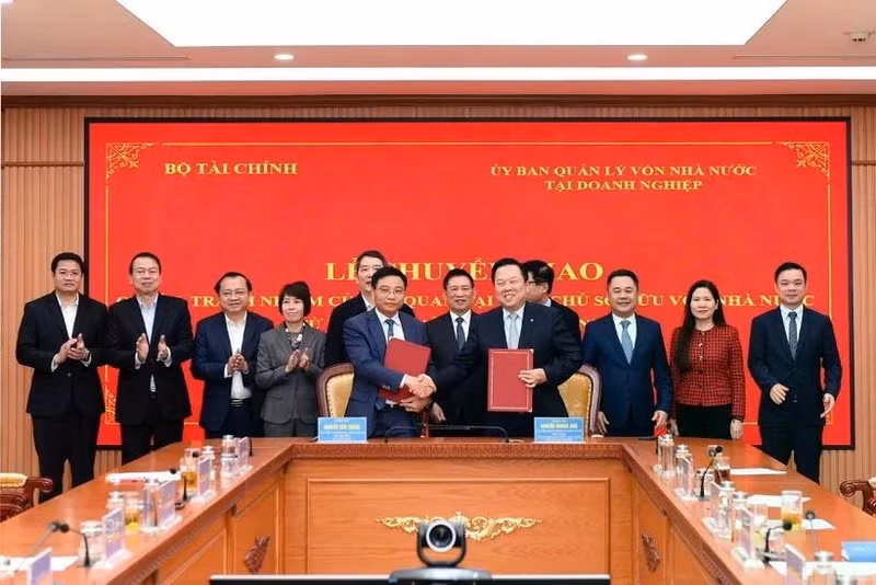 The Commission for Management of State Capital at Enterprises transfers the rights and responsibilities of the agency representing state capital ownership to the Ministry of Finance. (Photo: VNA) 