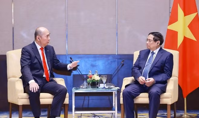 PM Pham Minh Chinh receives Datuk Ng Yih Pyng, President of the Associated Chinese Chambers of Commerce and Industry of Malaysia, in Kuala Lumpur on May 25 (Photo: VNA)