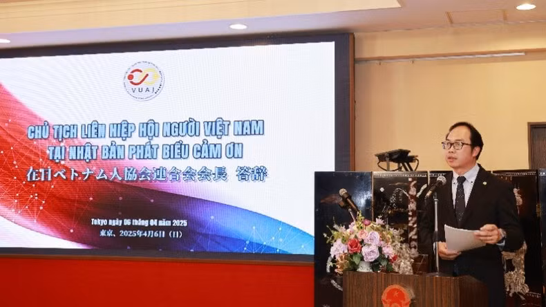 Dr Nguyen Hong Son speaks at the congress. (Photo: The Union of Vietnamese Associations in Japan)