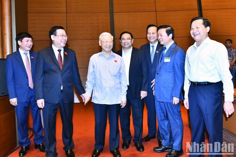 In Pictures: NA starts question-and-answer session ảnh 2