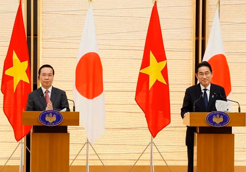President Vo Van Thuong and Japanese Prime Minister Kishida Fumio at the press conference. (Photo: VNA)