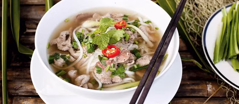 'Pho' is not only a national dish but also a way of life for Vietnamese people. (Photo: TasteAtlas)