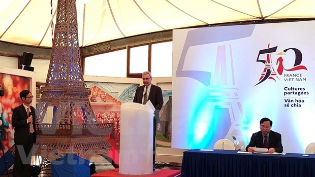 A press conference is hold on March 14 to announce activities marking the 50th anniversary of the establishment of Vietnam-France diplomatic relations and the 10th founding anniversary of the bilateral Strategic Partnership. (Photo: VNA) 