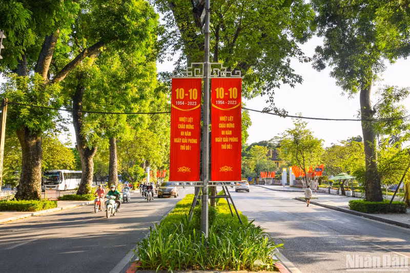 The main streets such as Hung Vuong, Hoang Dieu, Dien Bien Phuc and Le Hong Phong are all decorated with colourful banners and slogans. The main streets such as Hung Vuong, Hoang Dieu, Dien Bien Phuc and Le Hong Phong are all decorated with colourful banners and slogans.