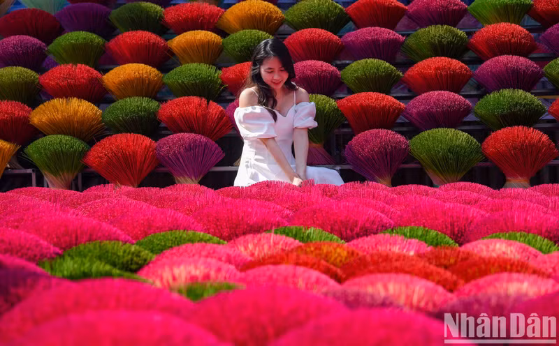 The village is definitely a beautiful check-in place for young people during the Tet holidays.