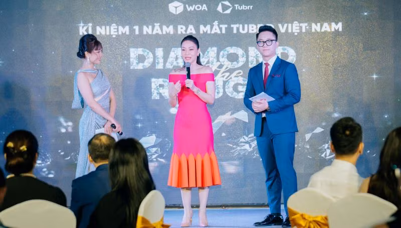 Thu Minh is one of the artists participating in TUBRR, to effectively manage and develop content channels. (Photo: Pham Quyen)