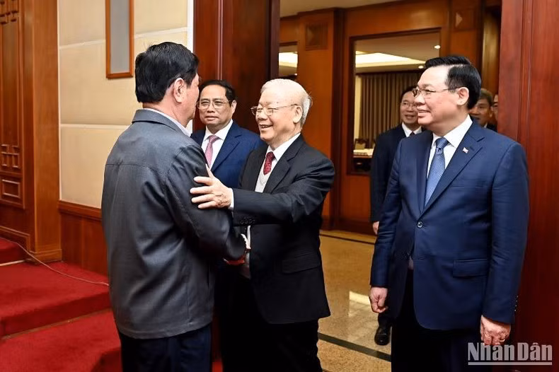 Party General Secretary Nguyen Phu Trong, PM Pham Minh Chinh, NA Chairman Vuong Dinh Hue and other delegates attend the conference.