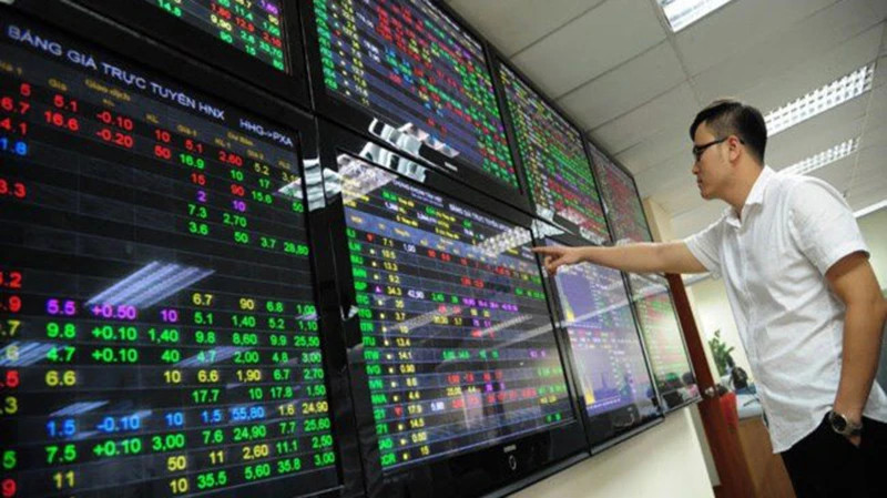 VN-Index increases 7.12 points on November 24. (Illustrative image)