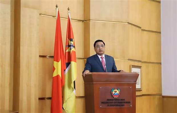 Deputy Minister of Agriculture and Rural Development Nguyen Quoc Tri speaks at the meeting (Photo: VNA)