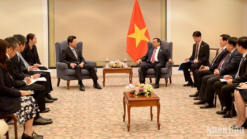 At a reception for a leader of AEON Co. Ltd. (Photo: NDO)
