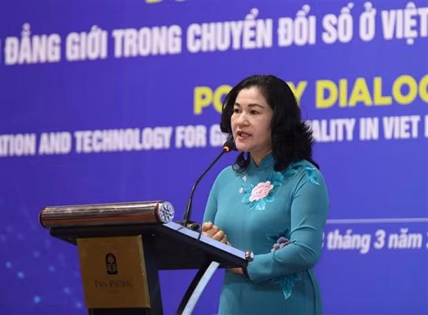 Deputy Minister of Labour, Invalids and Social Affairs Nguyen Thi Ha speaks at the meeting. (Photo: VNA)