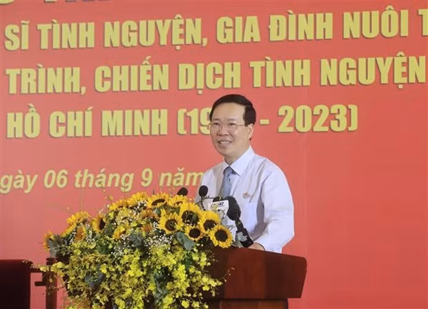 President Vo Van Thuong speaks at the meeting. (Photo: VNA)