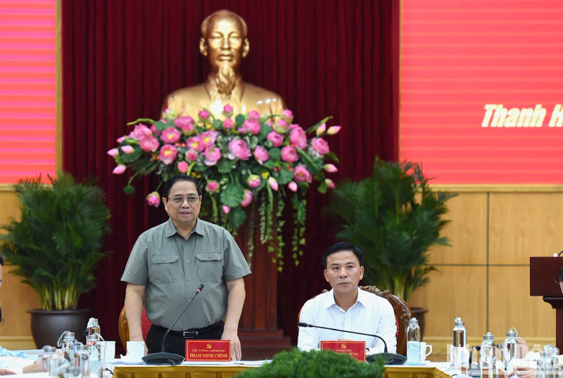 PM Pham Minh Chinh works with Standing Board of Thanh Hoa Provincial Party Committee.