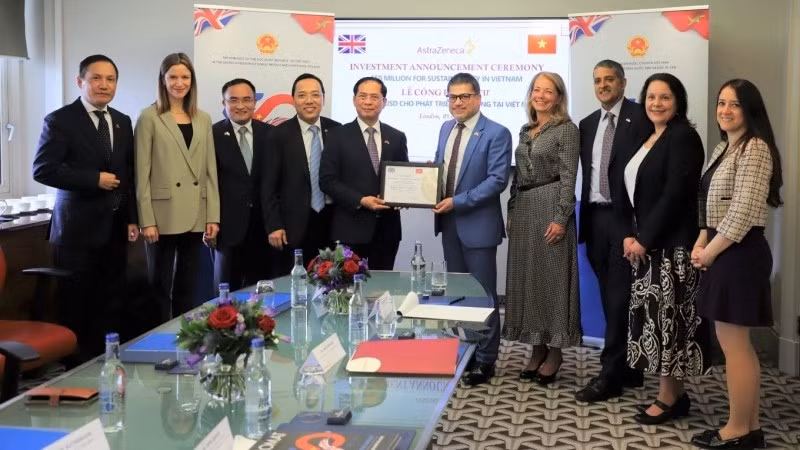 The announcement of AstraZeneca’s investment into Vietnam. (Photo: AstraZeneca)