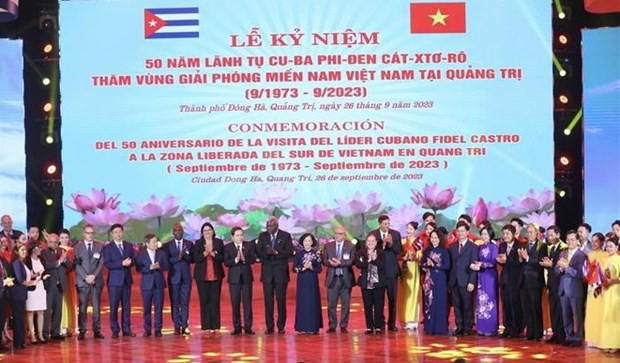 Grand ceremony marking the 50th anniversary of the Cuban leader’s visit (Photo: VNA)