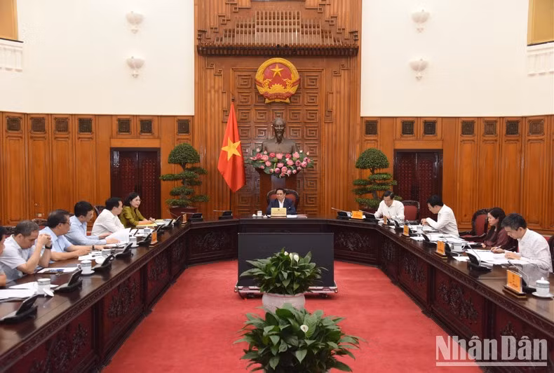 At the working session (Photo: NDO)