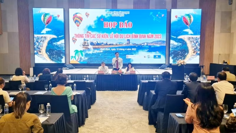 At the press conference (Photo: NDO)