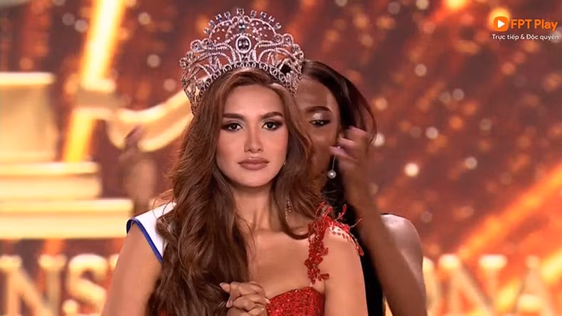 Miss Andrea Aguilera.