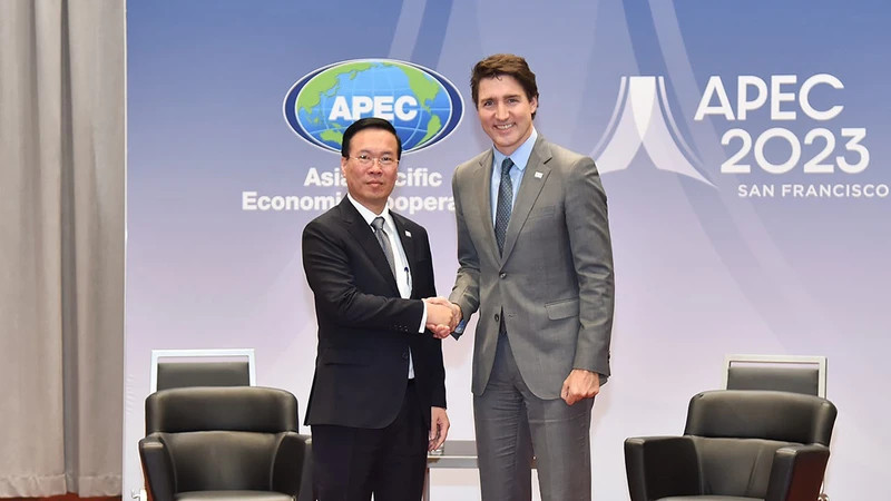 President Vo Van Thuong (L) and Canadian Prime Minister Justin Trudeau (Photo: VNA)