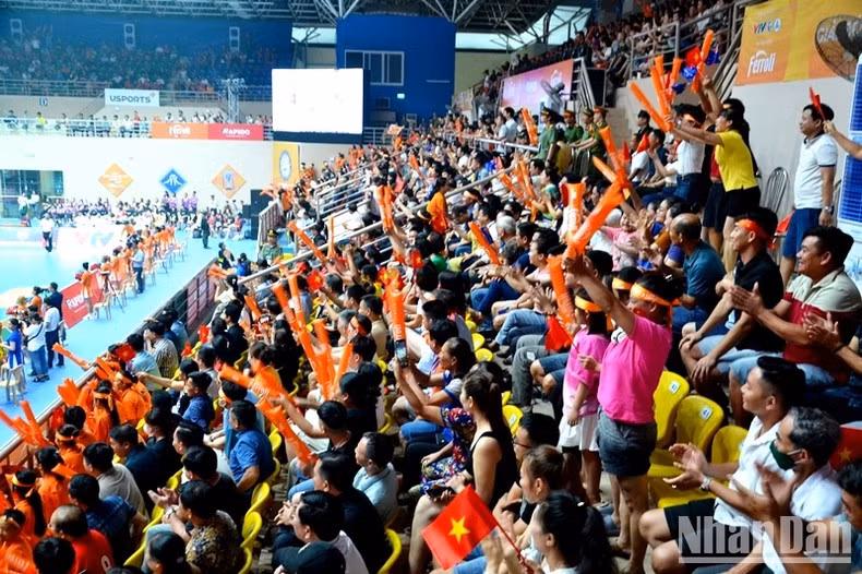 All tickets to the tournament were sold out on the first day of sale. (Photo: QUOC HONG)