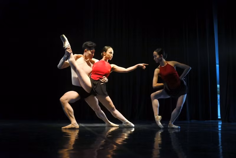 A scene from the play (Photo: VNOB)