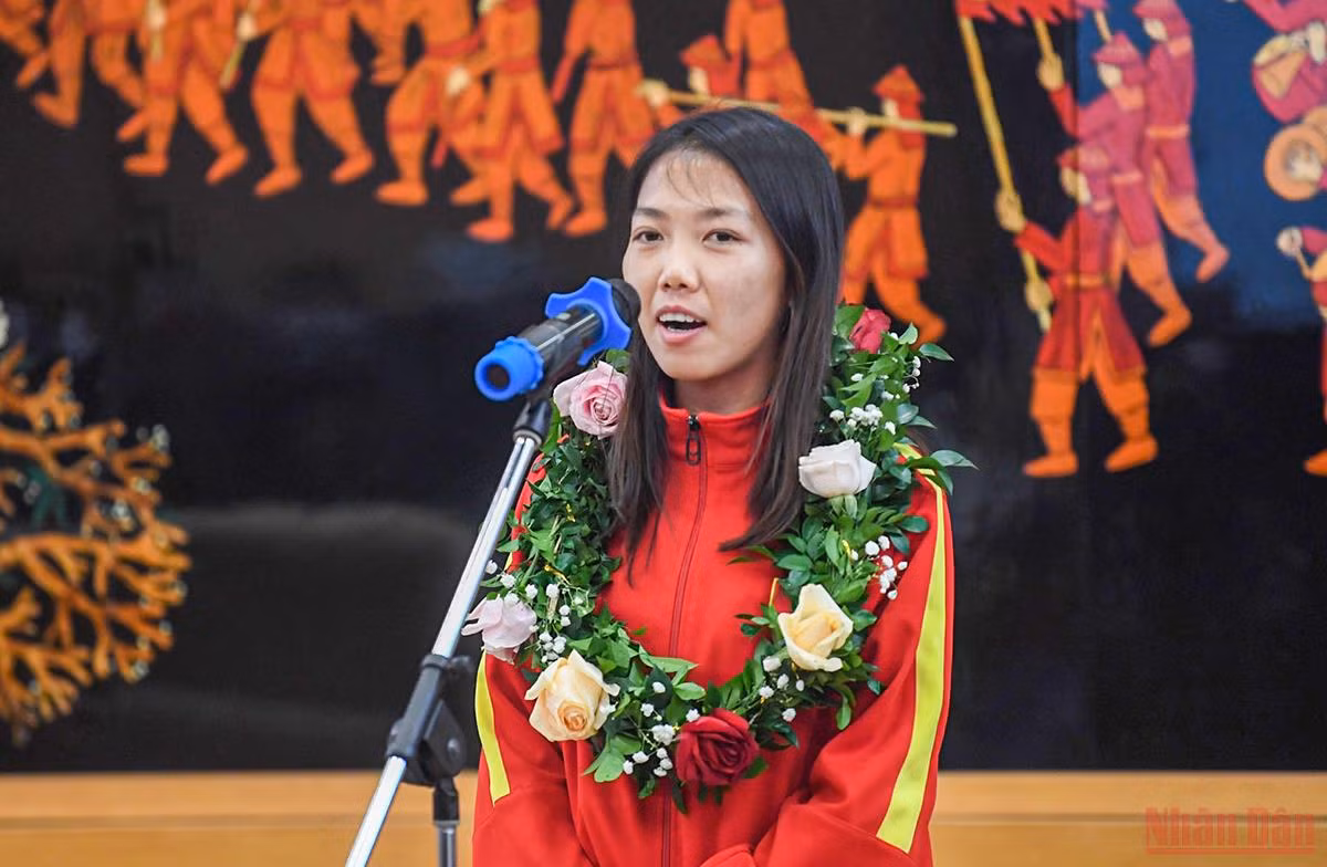 Homecoming ceremony for women’s football squad after historic World Cup ticket ảnh 7