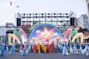The event is part of the second World Culture Festival in Ha Noi, held from October 1 to 4 under the theme “Heritage Convergence – Shaping the Future”. (Photo: MINH DUY)