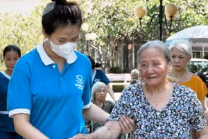 Older people receive care at a nursing home in Ha Noi. (Photo: MINH HUE)