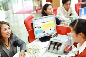 Total remittances to Ho Chi Minh City reach 6.87 billion USD in the first nine months of 2026. (Photo: THE ANH)