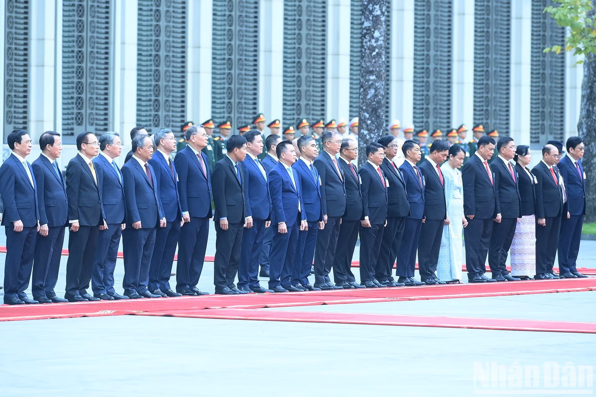 High-ranking delegates from Viet Nam and Myanmar attend the welcoming ceremony.