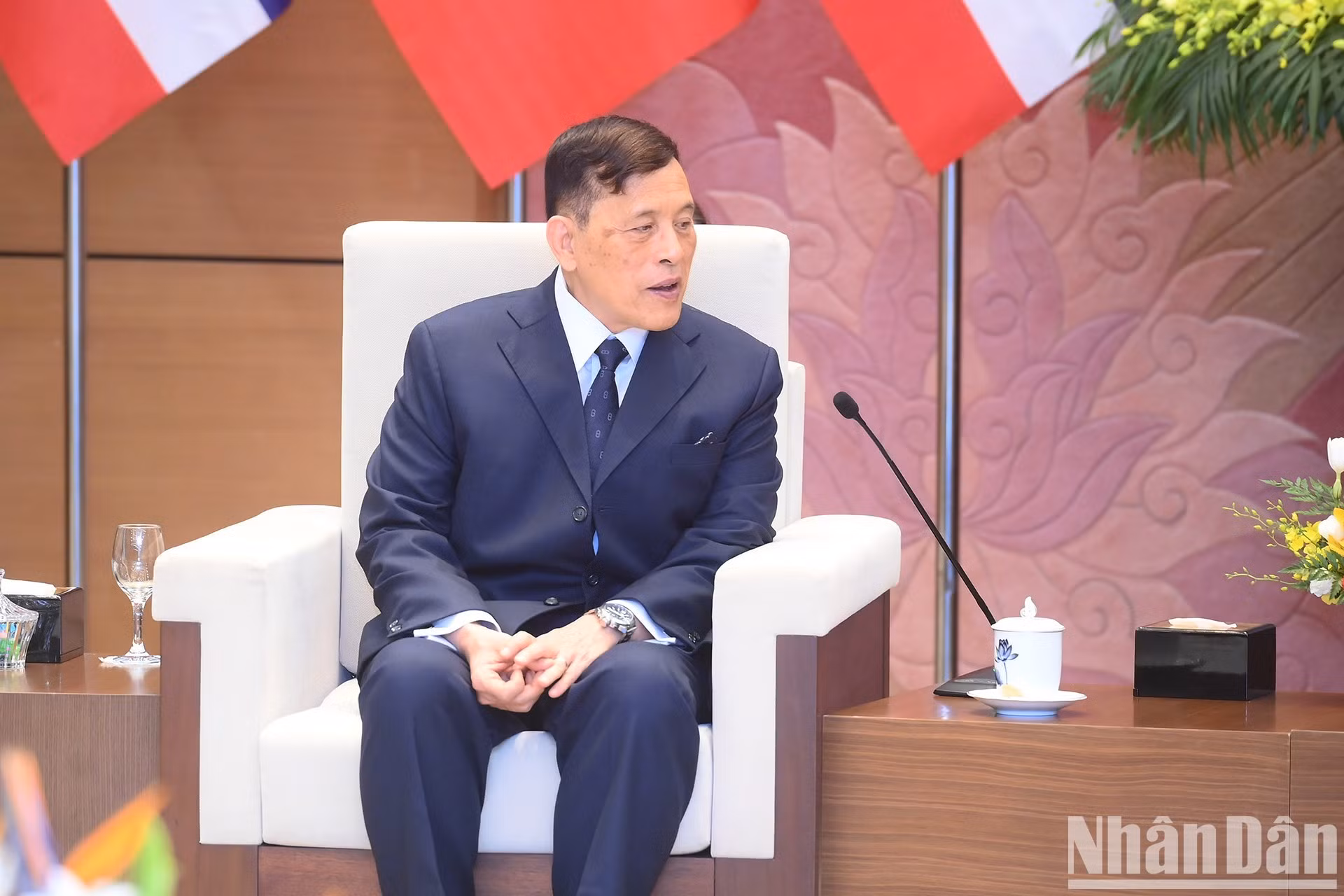 King of Thailand Maha Vajiralongkorn Phra Vajiraklaochaoyuhua speaks at the talks.