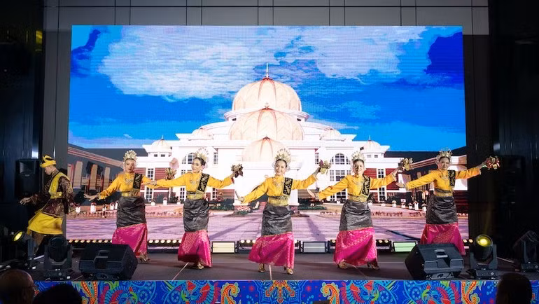 A traditional Malaysian art performance.