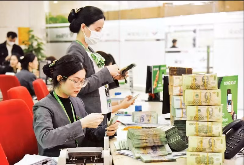 Commercial banks currently serve as the largest capital providers, accounting for approximately 88% of total outstanding green credit.